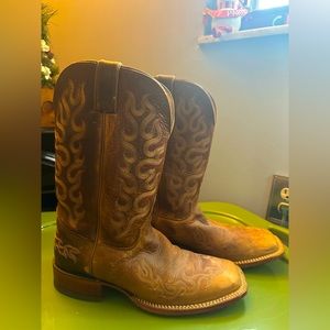 Justin Boots, only worn once!